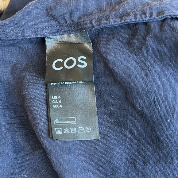 COS “Off The Shoulder Puff Sleeve dress” or on shoulder - Picture 7 of 11